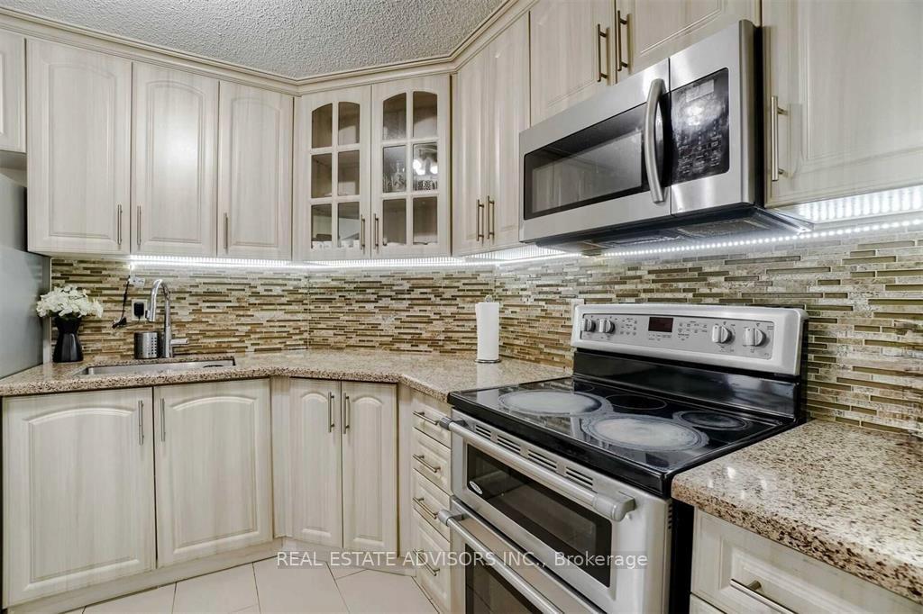 41-markbrook-lane-etobicoke-ontario-w13429324