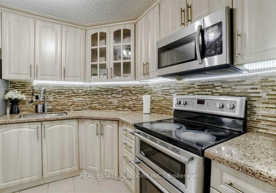 41-markbrook-lane-etobicoke-ontario-w13429324