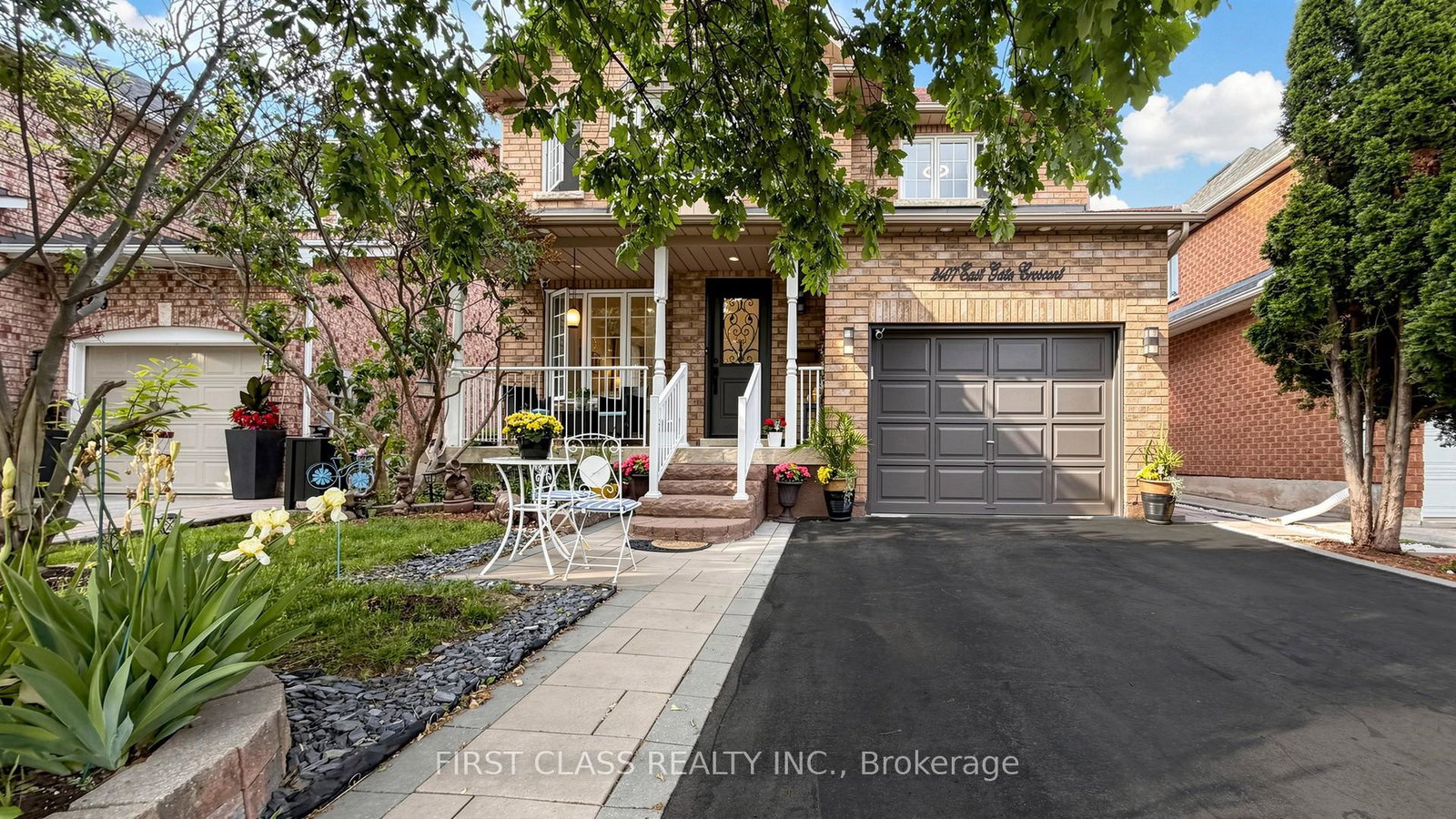 2407-east-gate-crescent-oakville-ontario-w13429352