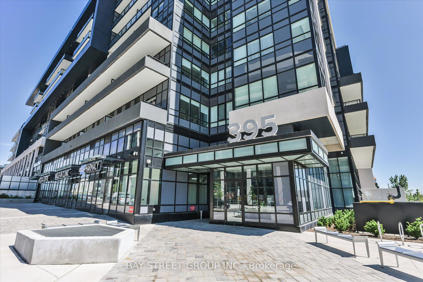 395-dundas-street-w-oakville-ontario-w13429418