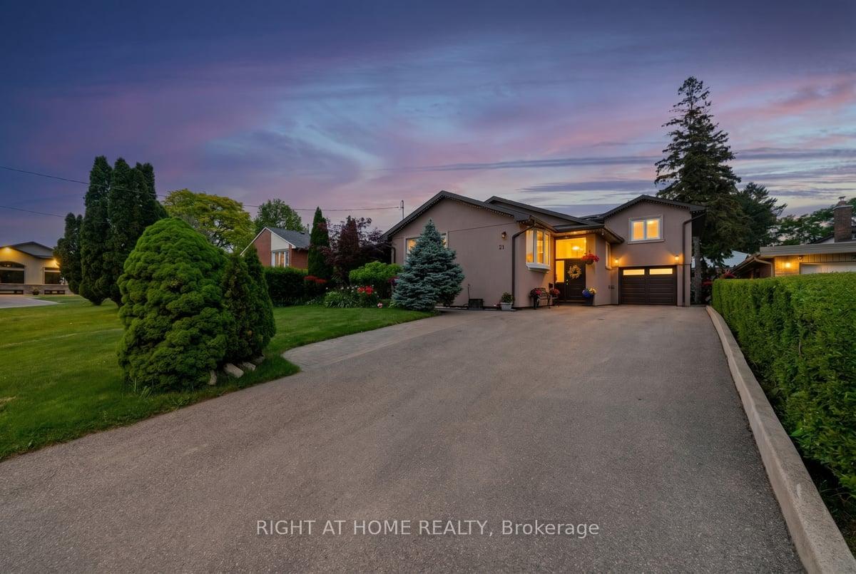 21-warbeck-place-etobicoke-ontario-w13429462
