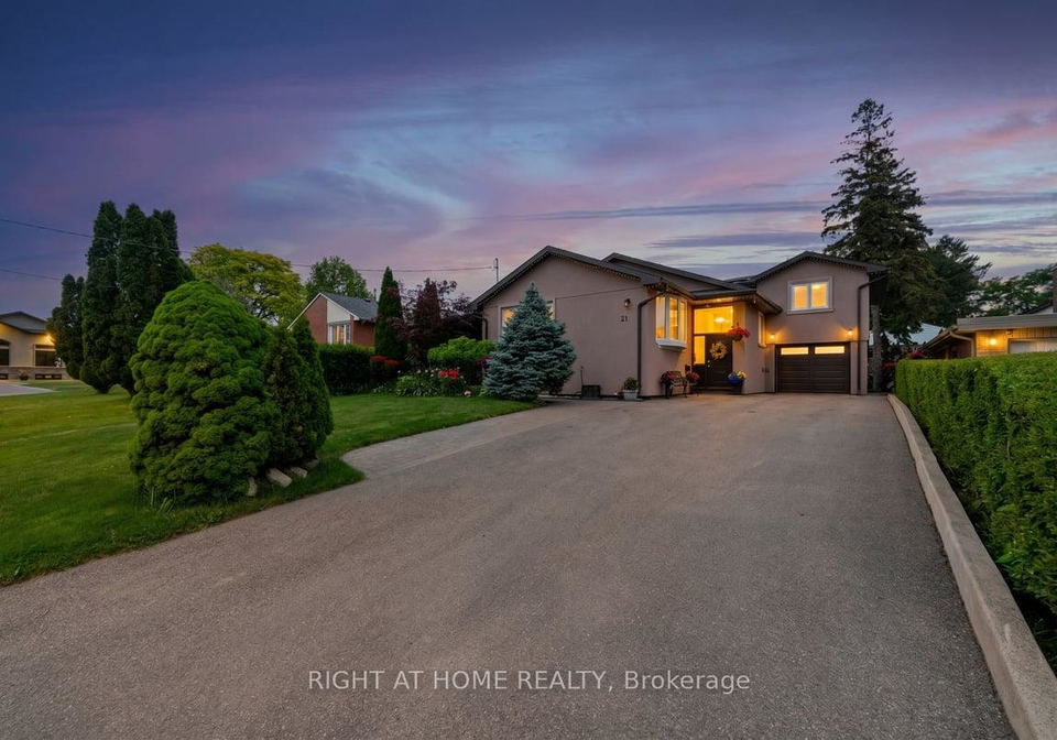 21-warbeck-place-etobicoke-ontario-w13429462