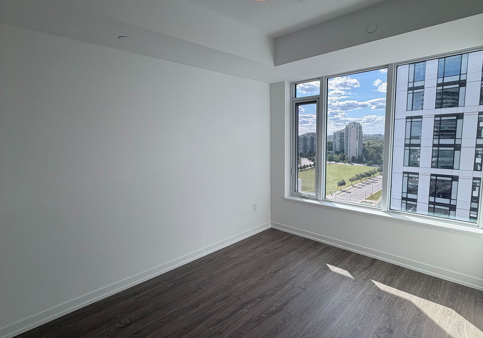 2485-eglinton-avenue-w-mississauga-ontario-w13429494