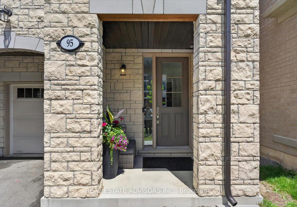 95-halliford-place-brampton-ontario-w13429568