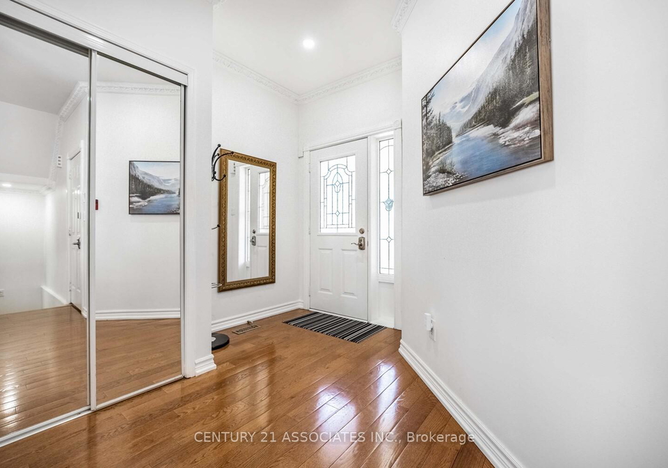 7211-magistrate-terrace-mississauga-ontario-w13429786