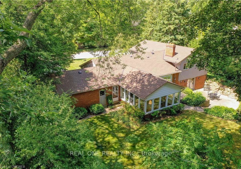 262-cardinal-drive-oakville-ontario-w13429906