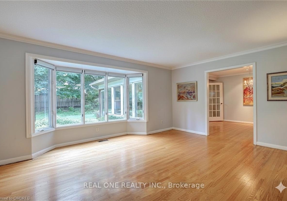 262-cardinal-drive-oakville-ontario-w13429906