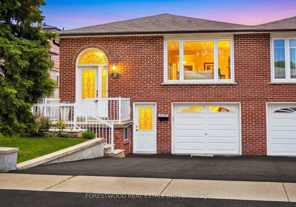 69-surbray-grove-mississauga-ontario-w13430098