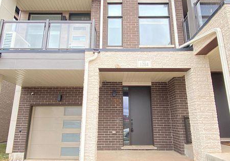 1284-muller-lane-oakville-ontario-w13430104