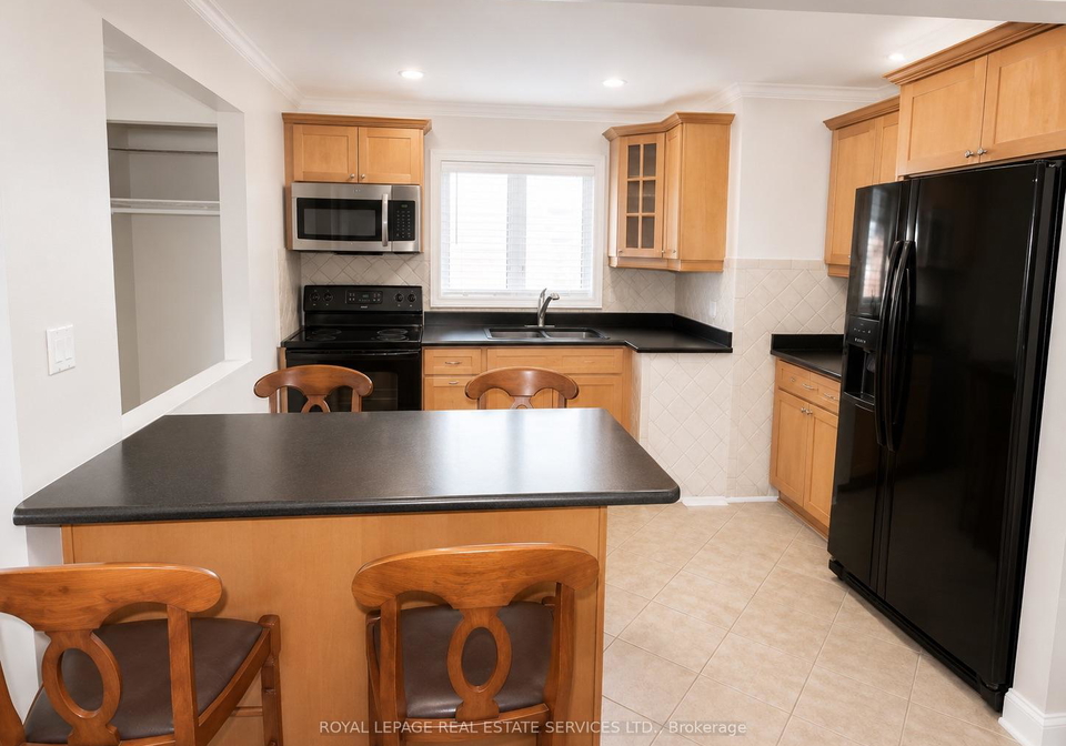 132-elmwood-road-oakville-ontario-w13430184