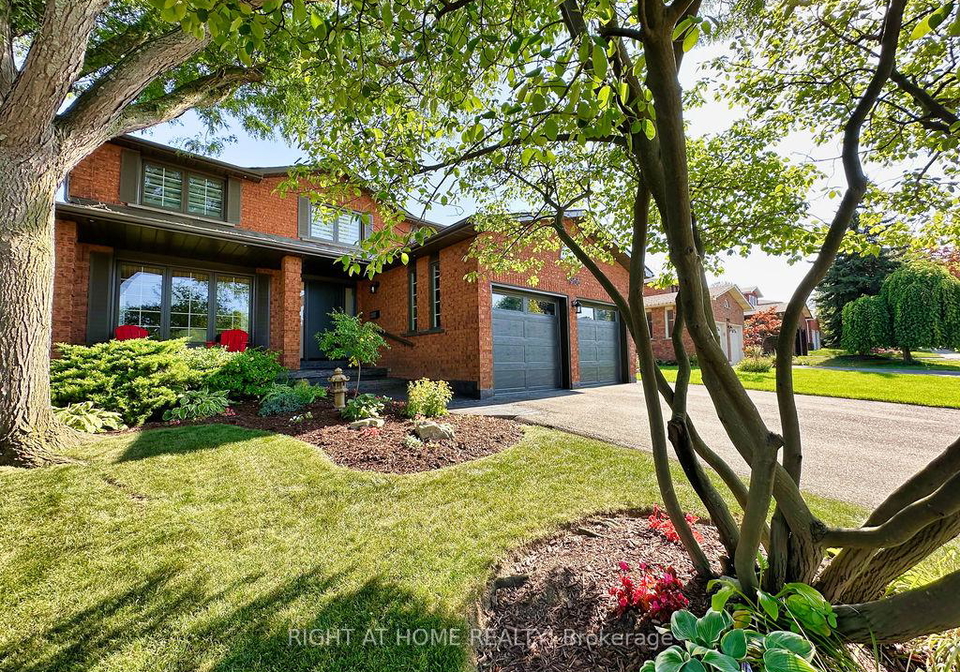 1986-roy-ivor-crescent-mississauga-ontario-w13430222