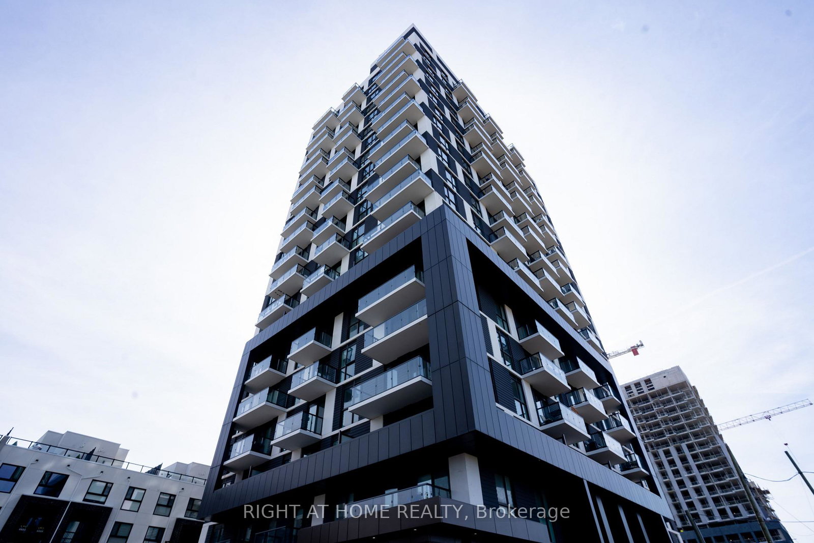 335-wheat-boom-drive-oakville-ontario-w13430248