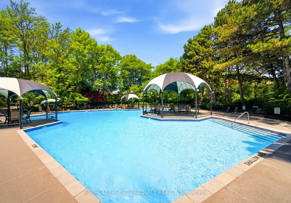 2010-islington-avenue-etobicoke-ontario-w13430472