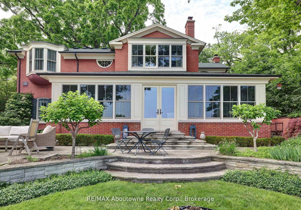 350-king-street-oakville-ontario-w13430514