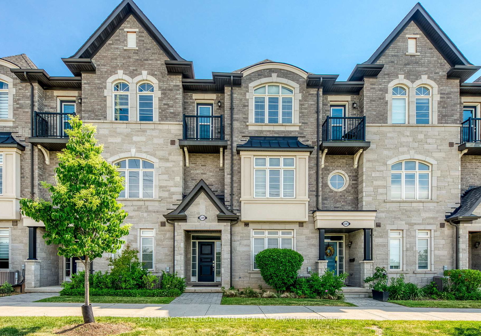 2289-khalsa-gate-oakville-ontario-w13430992