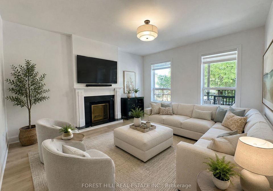 241-delaware-avenue-toronto-ontario-w13430998