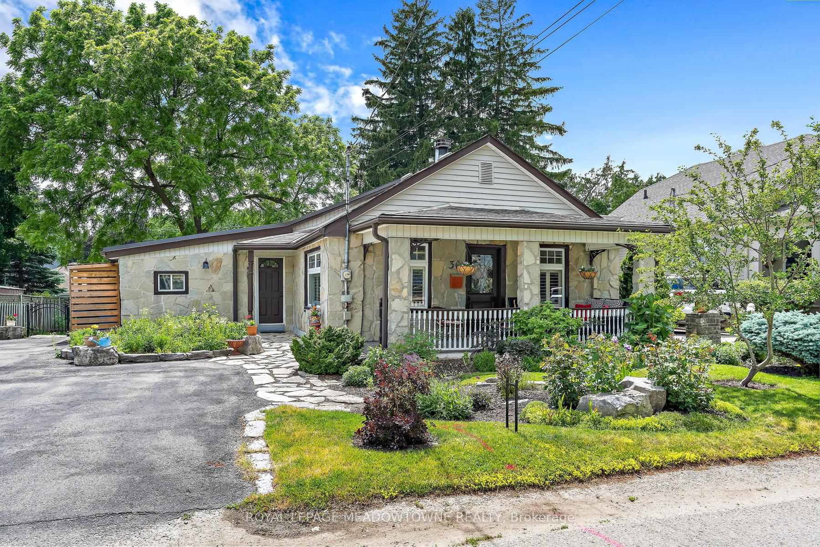 30-victoria-street-halton-hills-ontario-w13431008
