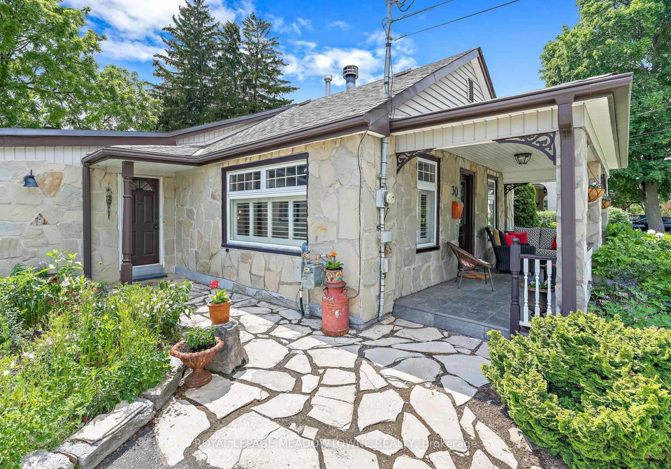 30-victoria-street-halton-hills-ontario-w13431008