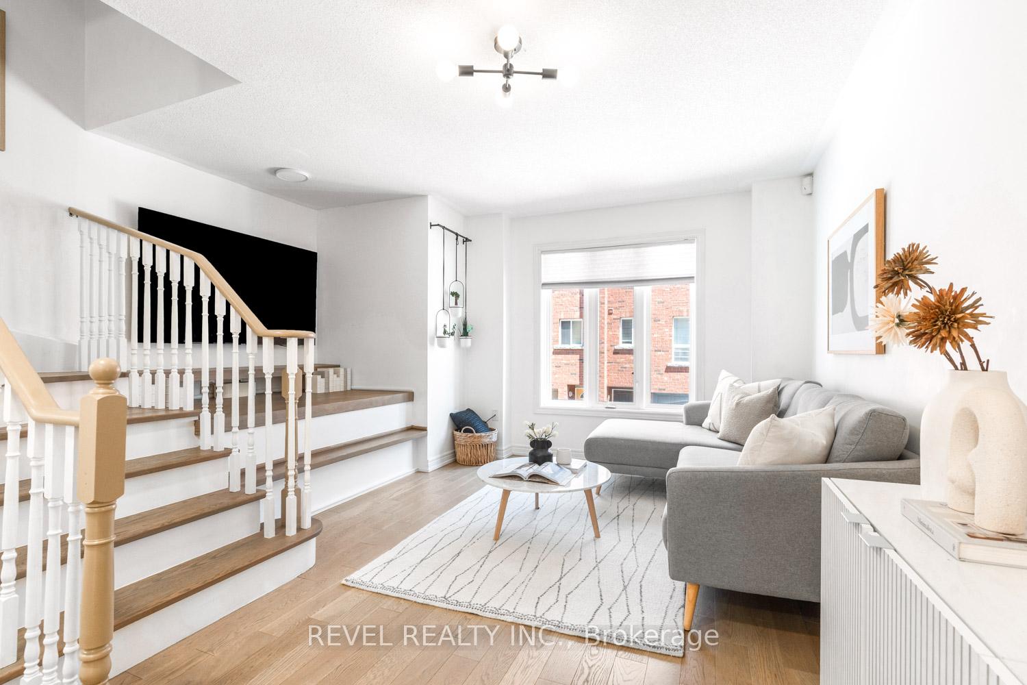 8-grogan-mews-toronto-ontario-w13431228