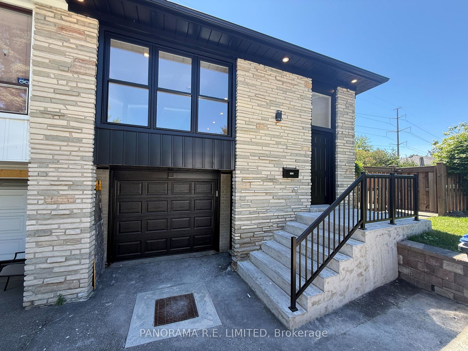 606-abana-road-mississauga-ontario-w13431434