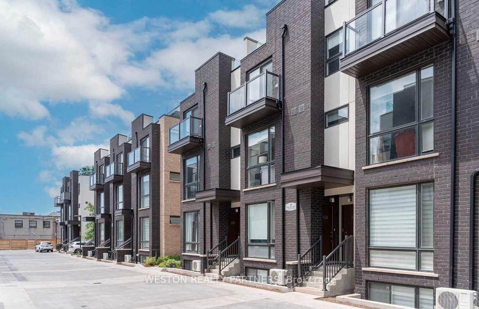 30-fieldway-road-etobicoke-ontario-w13431514
