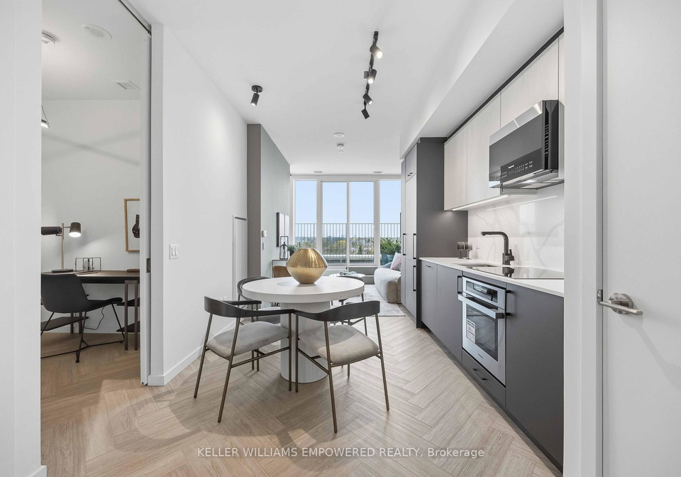 689-the-queensway-street-etobicoke-ontario-w13431562