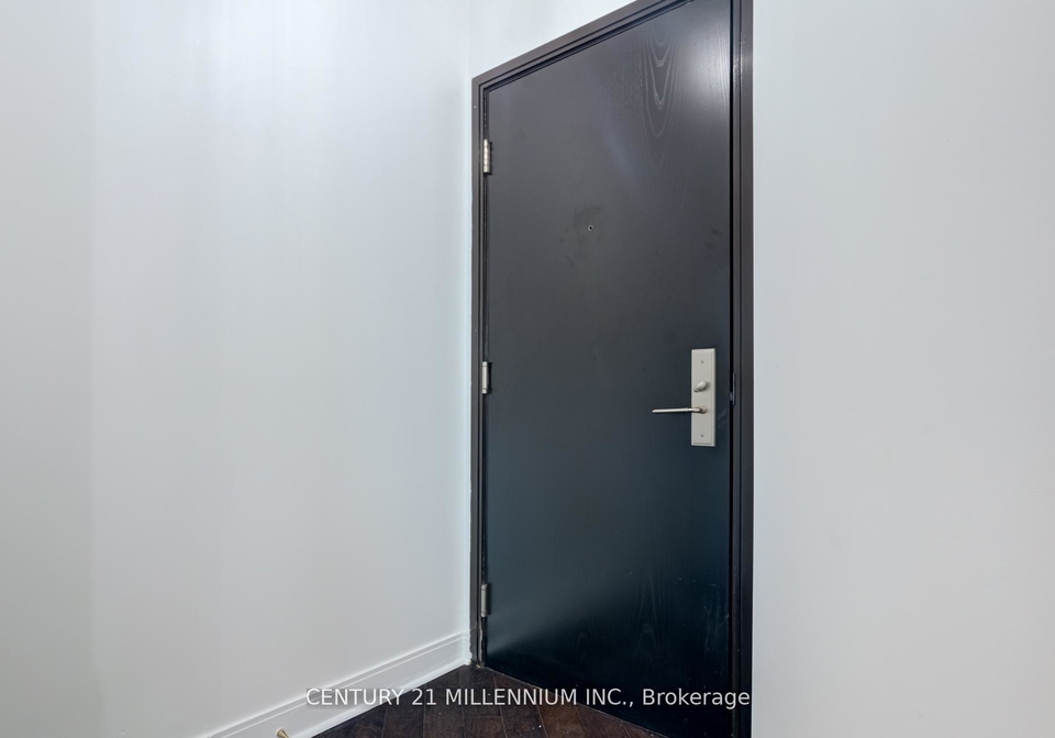 80-absolute-avenue-mississauga-ontario-w13431608