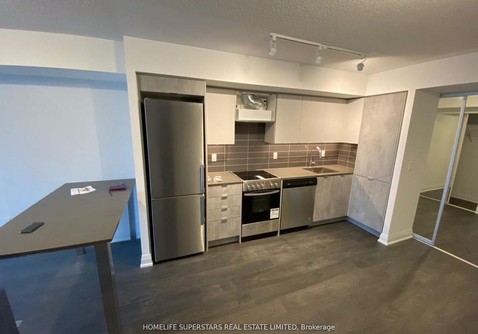 30-gibbs-road-etobicoke-ontario-w13431618
