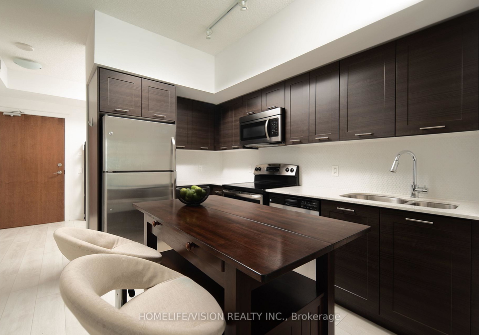 2220-lake-shore-boulevard-w-etobicoke-ontario-w13431682
