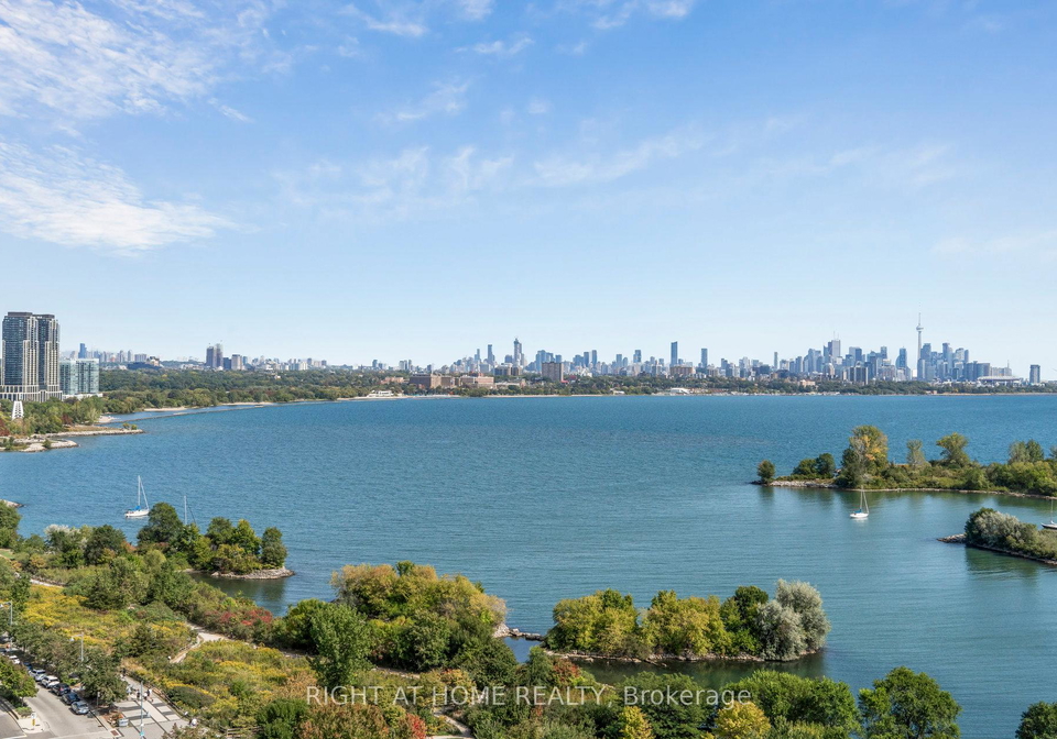 20-shore-breeze-drive-etobicoke-ontario-w13431886