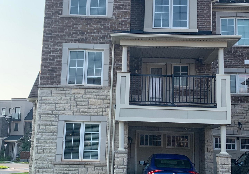 208-sarah-cline-drive-oakville-ontario-w13432000