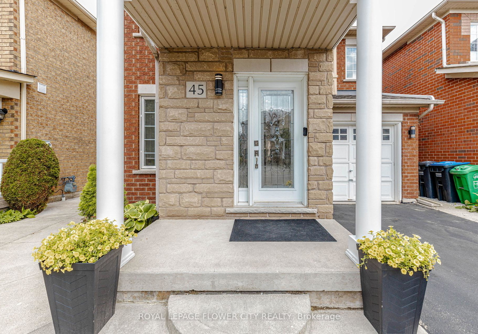 45-penbridge-circle-brampton-ontario-w13432106