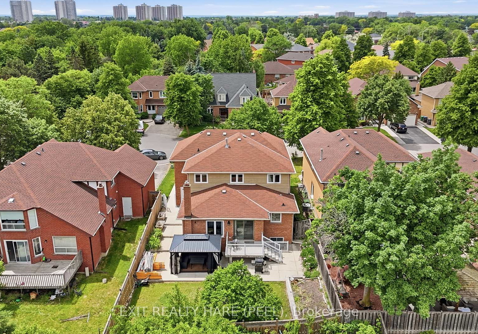 14-warrington-court-brampton-ontario-w13432454