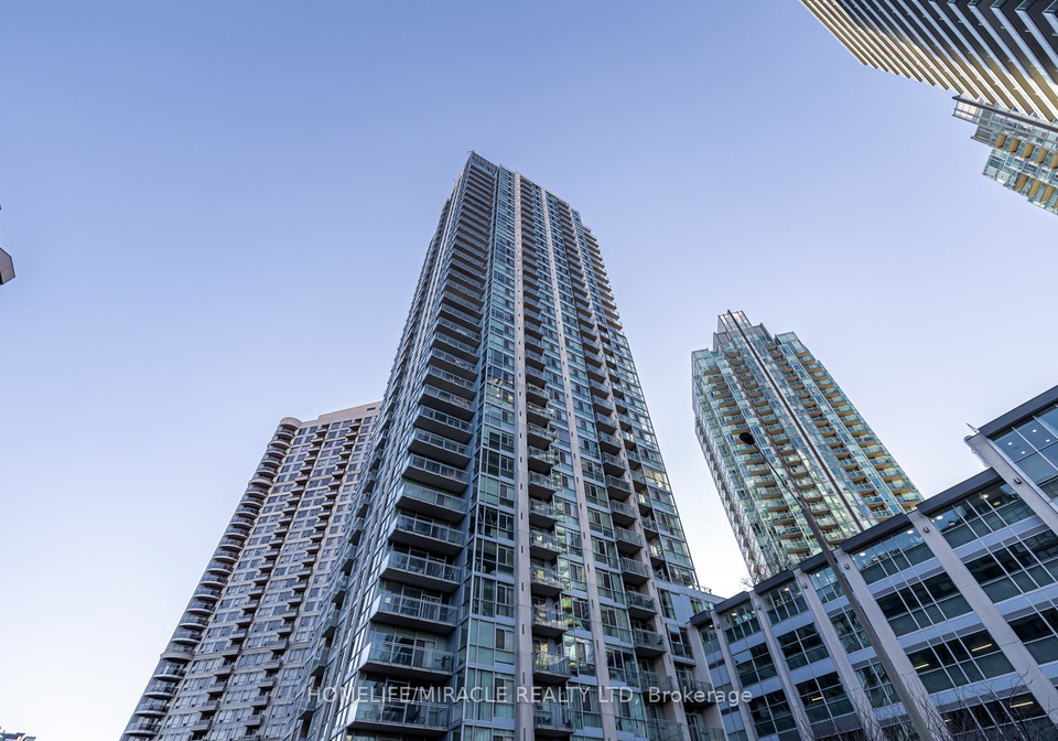 225-webb-drive-mississauga-ontario-w13432488