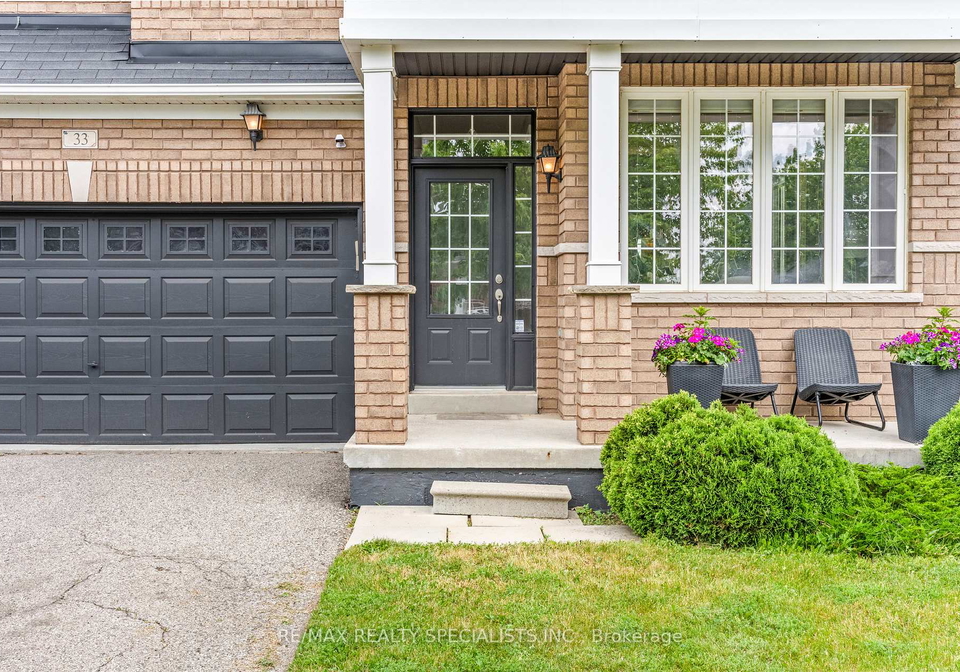33-delphinium-way-brampton-ontario-w13432762