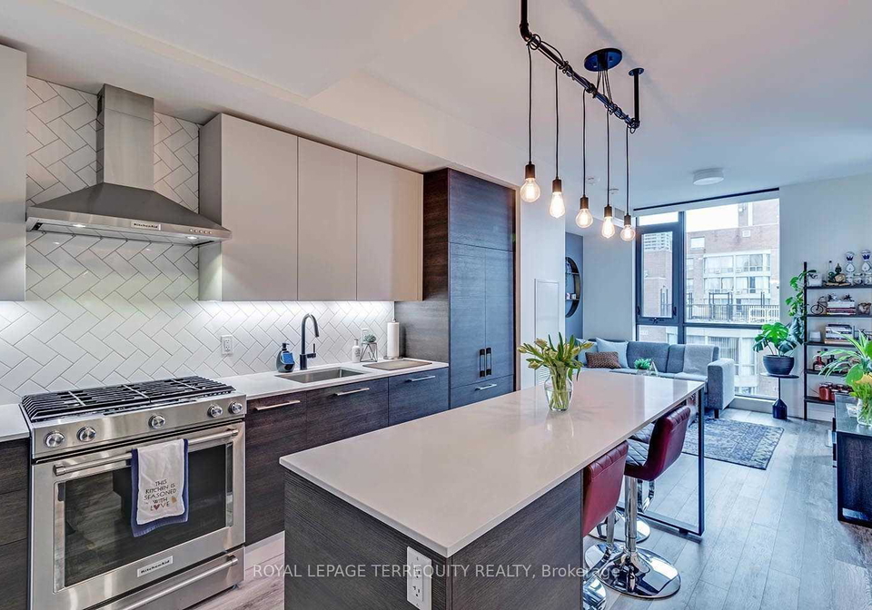 2118-bloor-street-w-toronto-ontario-w13432784