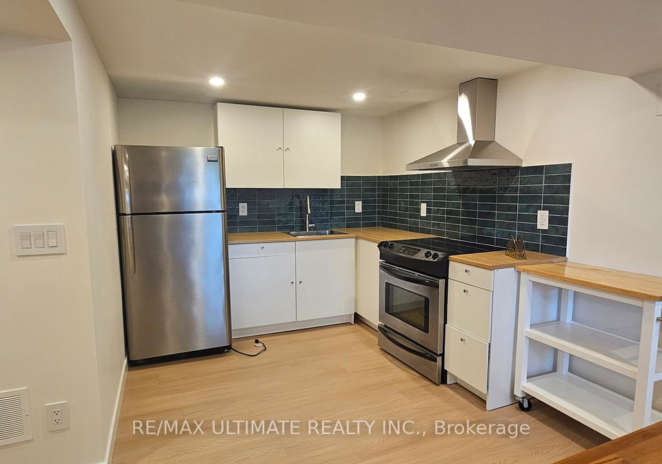 539-rustic-road-north-york-ontario-w13432924