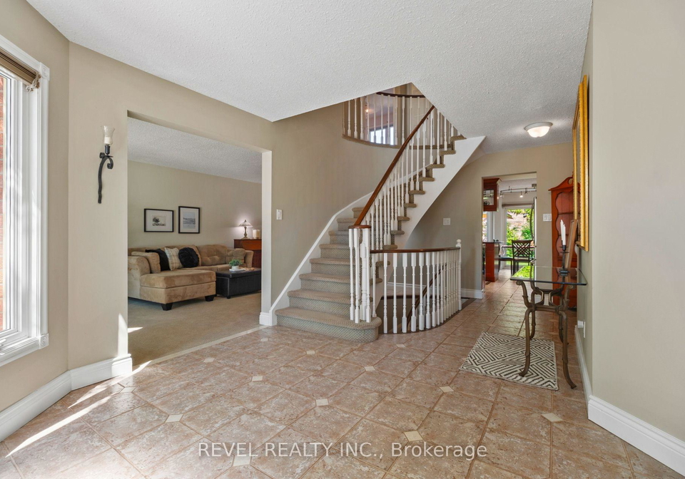 6672-mockingbird-lane-mississauga-ontario-w13433134