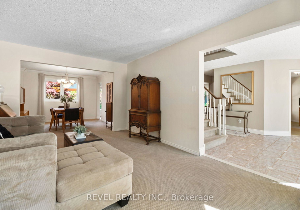 6672-mockingbird-lane-mississauga-ontario-w13433134