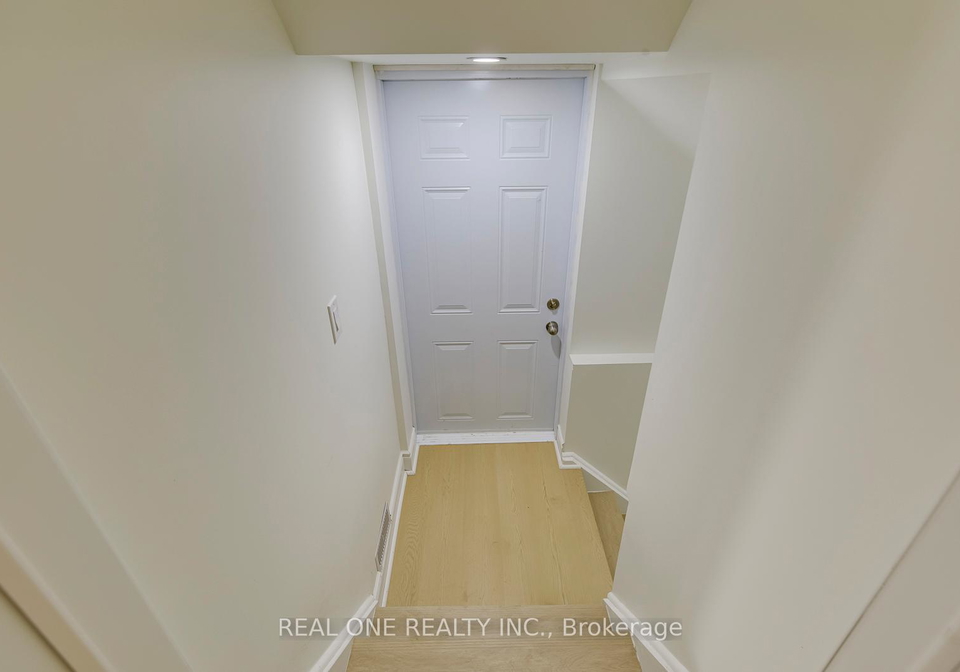 655-paragon-place-e-mississauga-ontario-w13433140