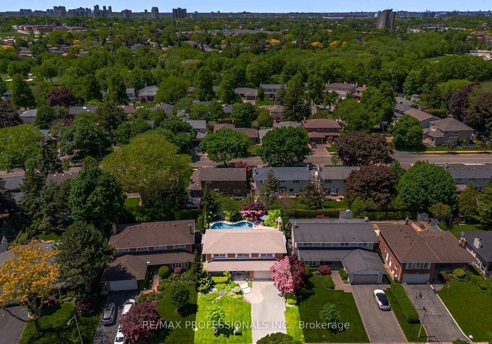16-cherry-post-crescent-etobicoke-ontario-w13433242