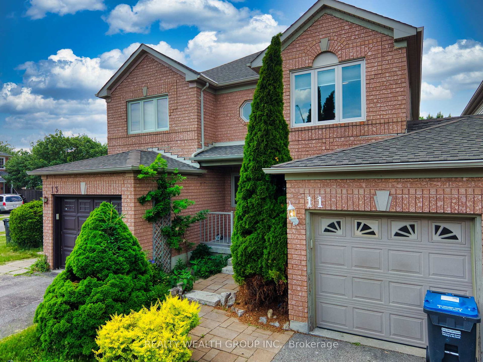 11-birchcliffe-drive-brampton-ontario-w13433246