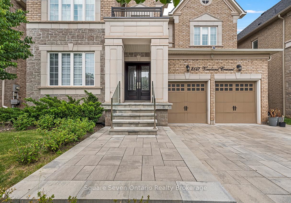 2147-vineland-crescent-oakville-ontario-w13433270