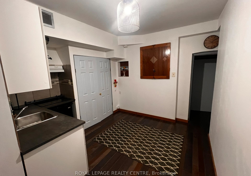745-lakeshore-road-e-mississauga-ontario-w13433318