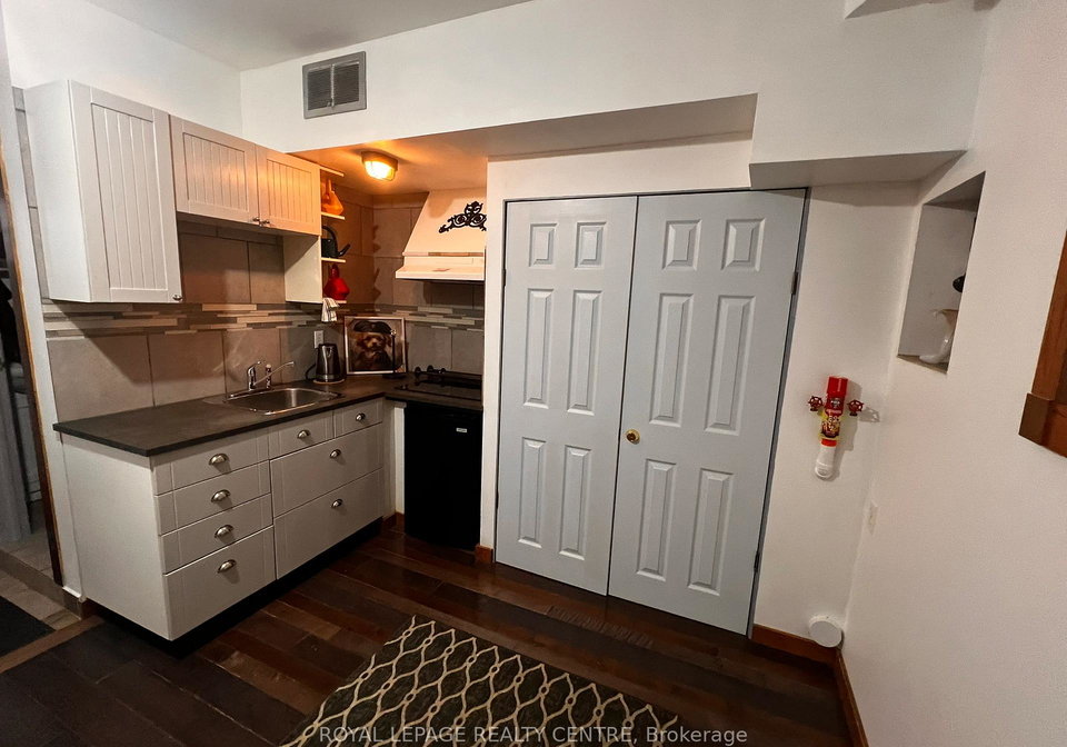 745-lakeshore-road-e-mississauga-ontario-w13433318