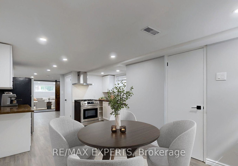 192-dunbar-road-mississauga-ontario-w13433482