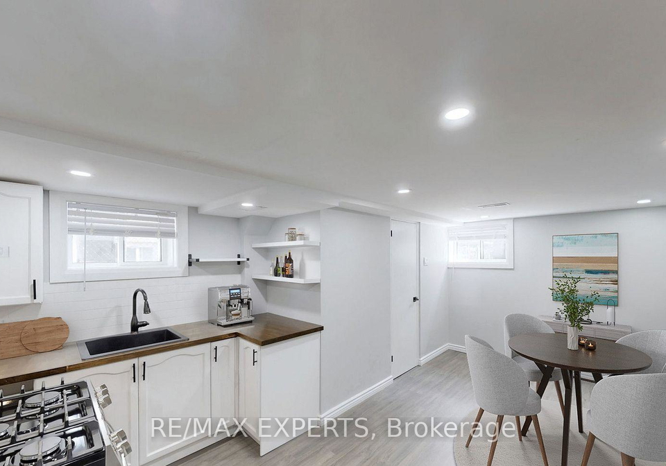192-dunbar-road-mississauga-ontario-w13433482