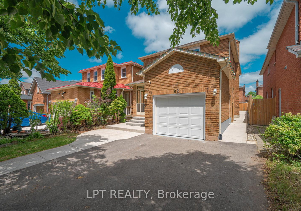 82-michigan-avenue-brampton-ontario-w13433810