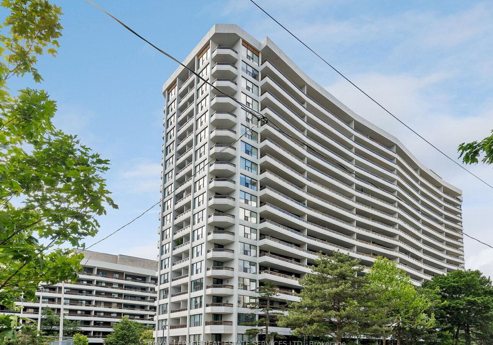 100-quebec-avenue-toronto-ontario-w13433942