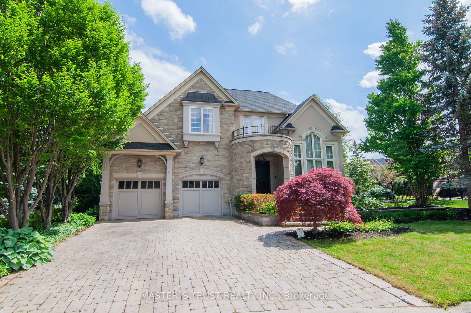 678-st-nicholas-court-mississauga-ontario-w13434010